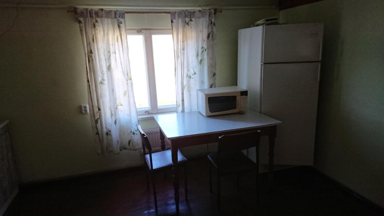 Dzivoklis Pirmie Zalmezi Apartment Jurkalne Bagian luar foto